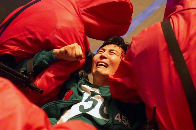 イカゲームのワンシーン　©FlixPix/Alamy/amanaimages