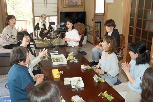 いよいよ明るく誇り高く、いよいよ仲良く朗らかに！――各地で始まった女性部総会