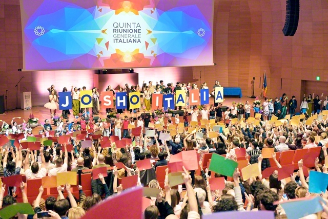 常勝イタリア！――サプライズの演出に沸いた青年部のパフォーマンス（同）