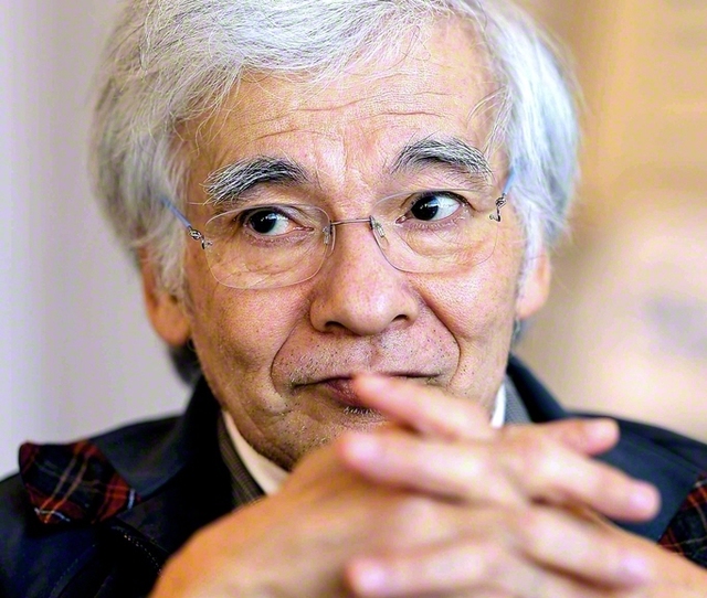 坂本直充さん。水俣病資料館の元館長。「伝え手」を担う