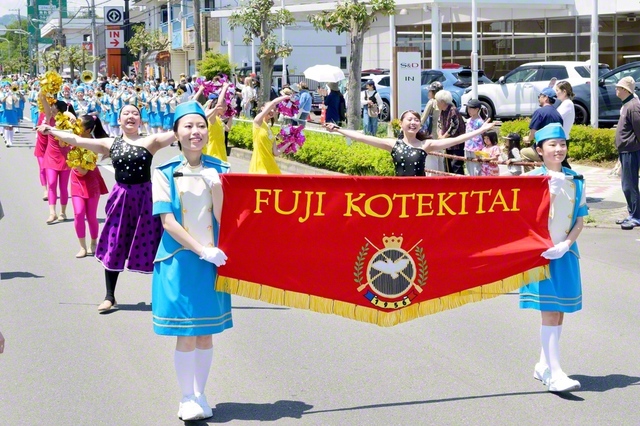 首都圏・富士鼓笛隊の創価シャイニングスピリッツと創価エアレンデルが聴衆を魅了した
