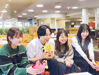 毎回好評を博しているオンラインイベント「ぶっちゃけトーーク！」を行う創価大学生