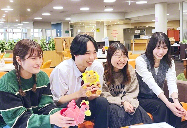 毎回好評を博しているオンラインイベント「ぶっちゃけトーーク！」を行う創価大学生