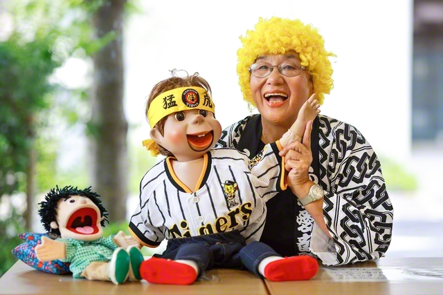何時間でもしゃべくり倒す井上さん。「気付いたら自動的にしゃべってんねん」