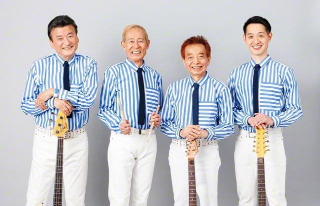 ザ・ワイルドワンズのメンバー。左から島英二さん、植田芳暁さん、鳥塚しげきさん、加瀬友貴さん