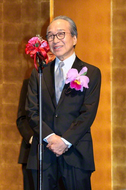 小日向文世