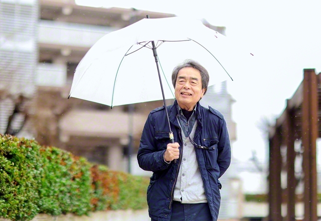 「生きていることに感謝です。感謝があれば、病魔を笑い飛ばせる」。あいにくの空模様でも、清水さんの心は青空のように澄み渡る