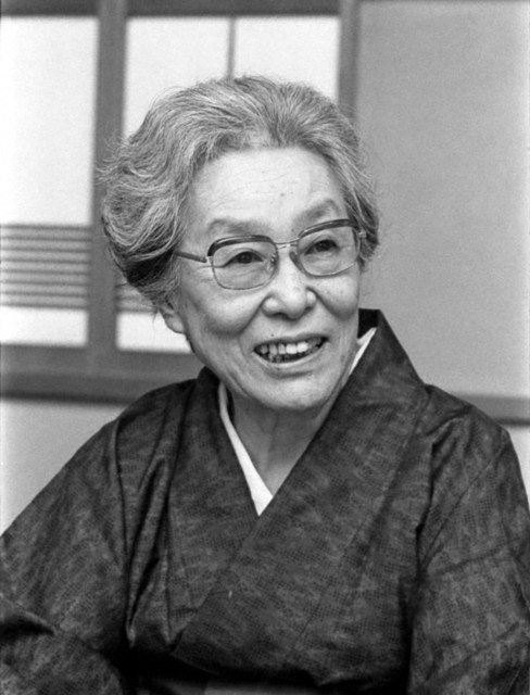 佐多稲子（1904～1998年）©Kodansha/アフロ