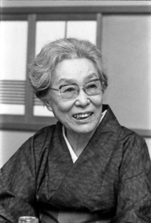 佐多稲子（1904～1998年）©Kodansha/アフロ