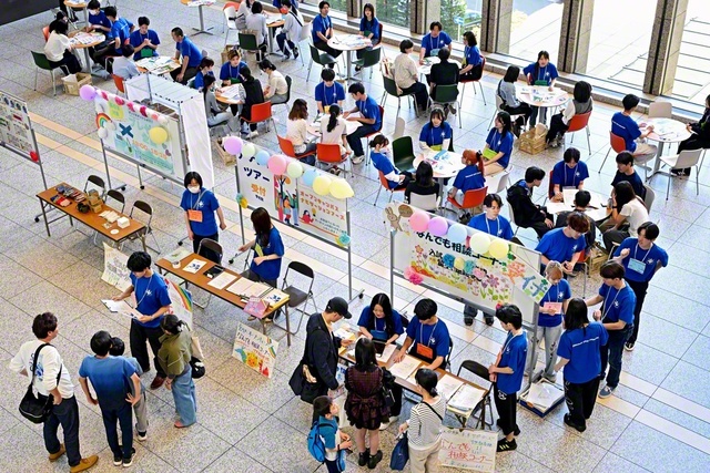 5月に行われた創価大学のオープンキャンパス。「なんでも相談コーナー」では、在学生が疑問や悩みに答える