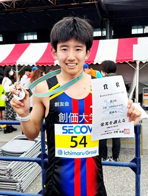 ハーフマラソンで優勝した山口選手
