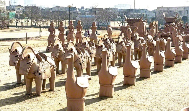 日本最大級の家形埴輪も発掘された