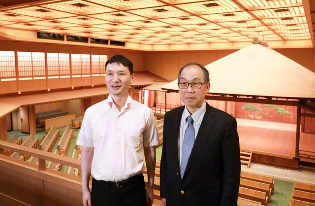 芸術監督の中村雅之さん（写真㊨）とプロデューサーの大瀧誠之さん