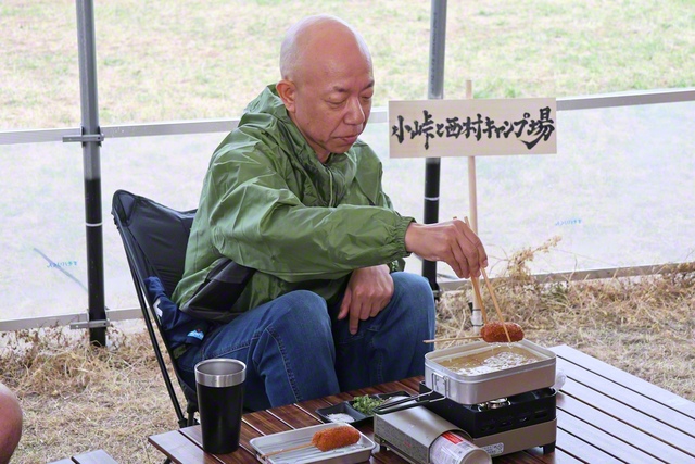 ビフカツを作る小峠英二