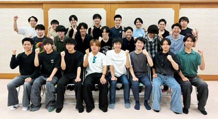 27日に開催した総新潟合同部会。第2部の森和也さん＝ビクトリーリーダー＝は、「同世代の活躍に刺激を受けます」と（三条燕文化会館で）