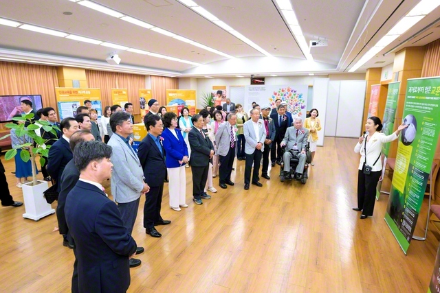 江南希望文化会館で行われた展示「変革の一歩――人権教育の力」