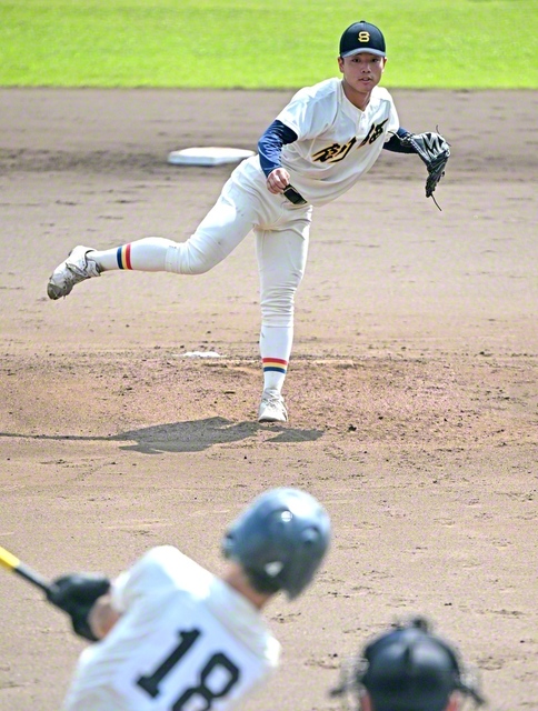 4回無失点の好投を見せた川久保投手（スリーボンドスタジアム八王子で）