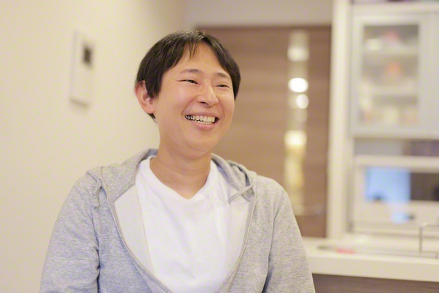 闘病を振り返り、「なんで俺がって、一度も思わなかった」と鶴さん。闘う炎を燃やし続けられたのは「間違いなく信心のおかげ」
