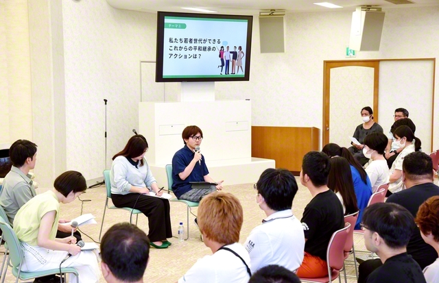 沖縄研修道場で開催したピースフォーラム（昨年6月、恩納村で）