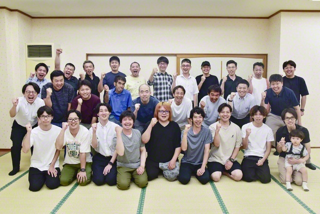 新たな力が躍動する福岡・本陣常楽区男子部の友(九州池田講堂で)