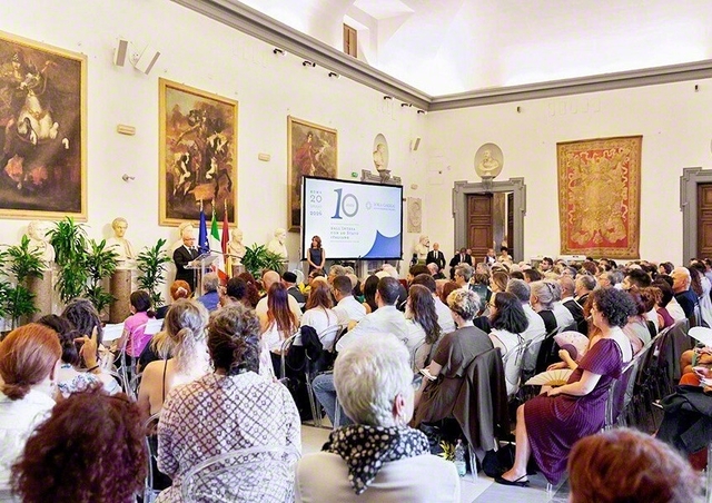 イタリア共和国政府とイタリア創価学会が締結したインテーサの発効10周年を祝う式典。有志によるチェロやバイオリンの演奏が集いに花を添えた（7月20日、ローマ市庁舎で）　©　Simone　Giara