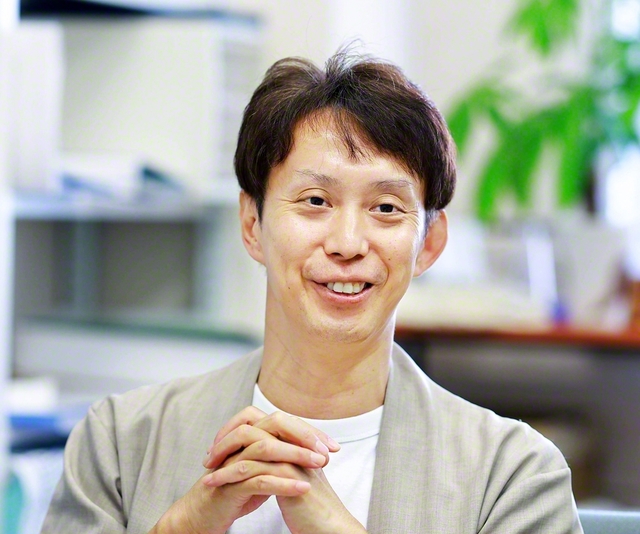 佐藤史郎教授
