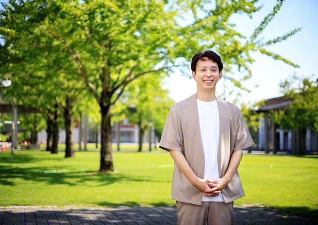 佐藤史郎　教授