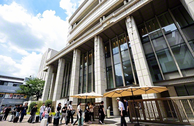 【1日目】それぞれの思いを胸に集った未来部の友。初日は開講式や誓願勤行会のほか、縁日企画なども行われた（9日、総本部で）