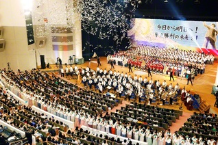 昨年の創大祭・白鳥祭記念フェスティバル（創大池田記念講堂で）