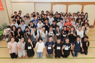 参加者の笑顔が光った愛知・三河創価県の「未来部SUMMER　FESTA」（8月23日、安城文化会館で）