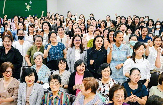 タイ全土から方面幹部や教学部の代表らが集った研修会（15日、バンコク近郊で）