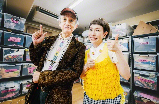 インタビューを受けてくれた久本雅美さん㊨と喰始さん