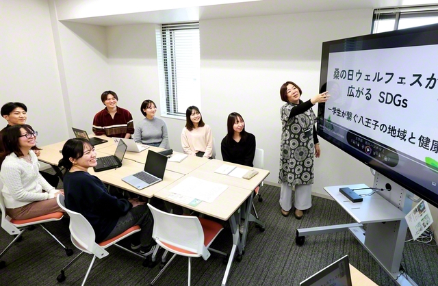 一人一人の得意分野を伸ばす創価大学の授業の様子