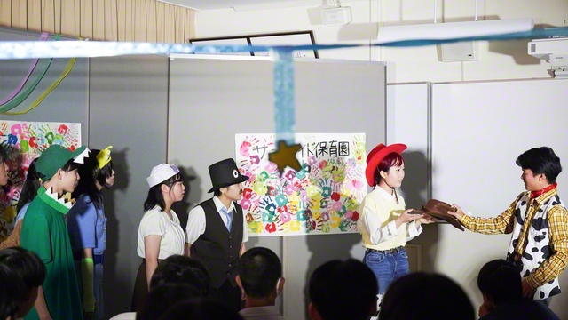 2年4組
