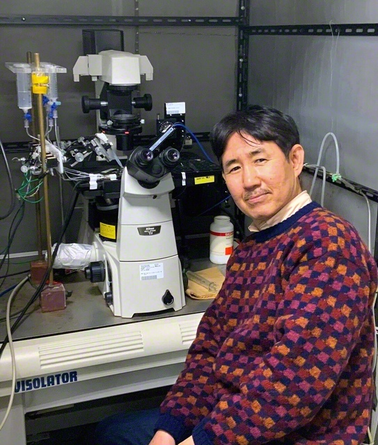 富永真琴（名古屋市立大学なごや先端研究開発センター特任教授）