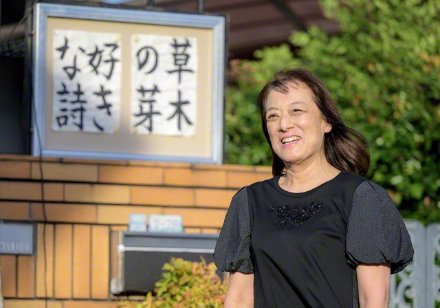 試練の時にも「書くのが嫌になったことは一度もない」と笑う吉田さん。自宅の書道教室では、生徒に寄り添い、字が上達するのを一緒に喜ぶ