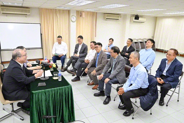 谷川SGI理事長の担当で開催されたマカオ壮年・男子部の懇談会（マカオ文化会館で）