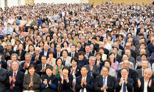 地域広布はわが使命！――仏法即社会の実践と立正安国の誓願に燃える地域部の首都圏大会（巣鴨の東京戸田記念講堂で）