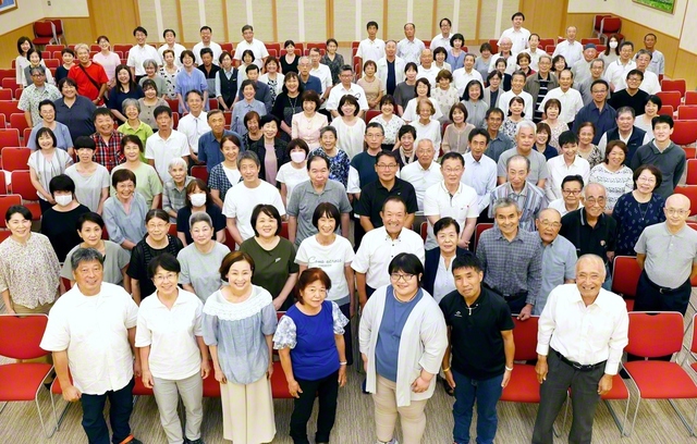 新たな勝利の前進を！――勇気と執念の祈りで、地域に“幸の仏縁”を広げる菰野町の友（四日市西文化会館で）