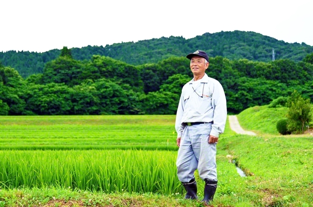 地元の特産品「庄内柿」の栽培も手がける齋藤さん