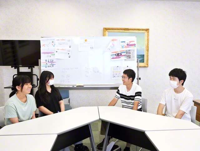 未来部大会の大成功を目指し、企画内容の協議を行う未来部の友ら（7月27日、群馬文化会館で）