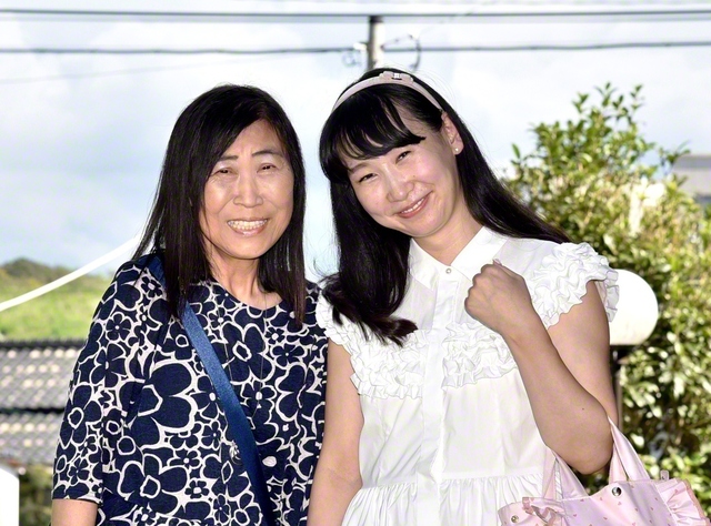吉永さん㊧と髙橋さんが仲睦まじく