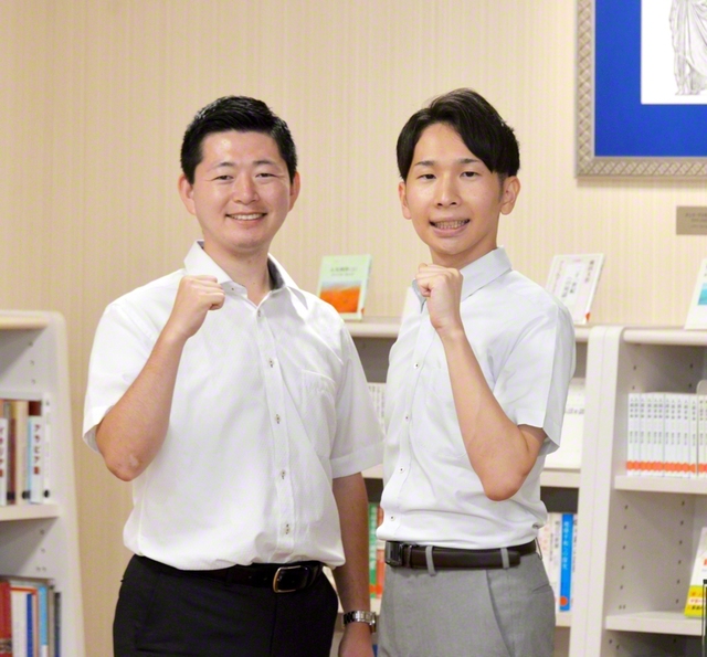 半田潤哉さん㊨と中塚孝一さん