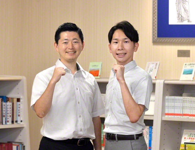 半田潤哉さん㊨と中塚孝一さん