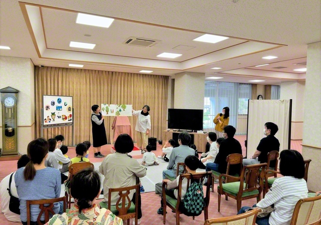 過去のおはなし会の様子