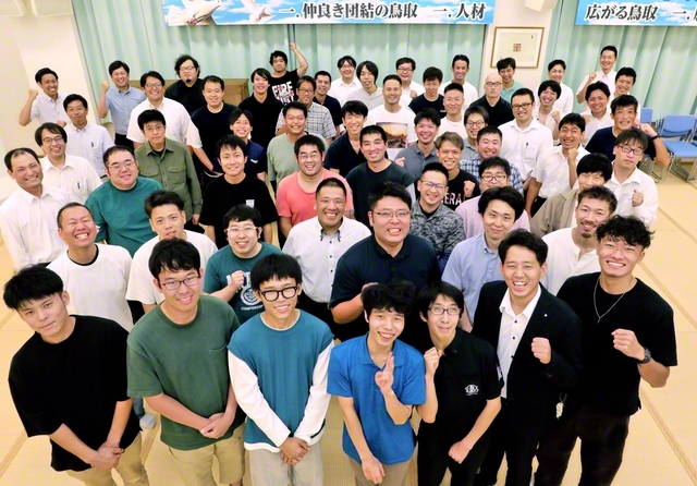 新時代生を先頭に、皆が励ましと友情の拡大に挑戦し抜いて当日を迎えた