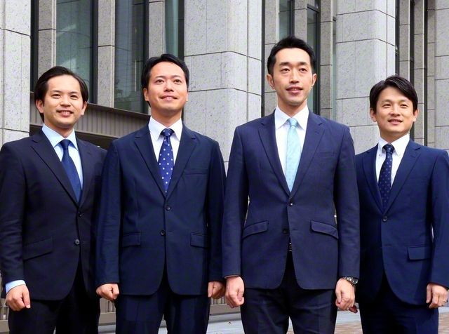 新出発した総埼玉青年部のリーダー。右から石毛総合青年部長、塩野青年部長、福永男子部長、中島書記長