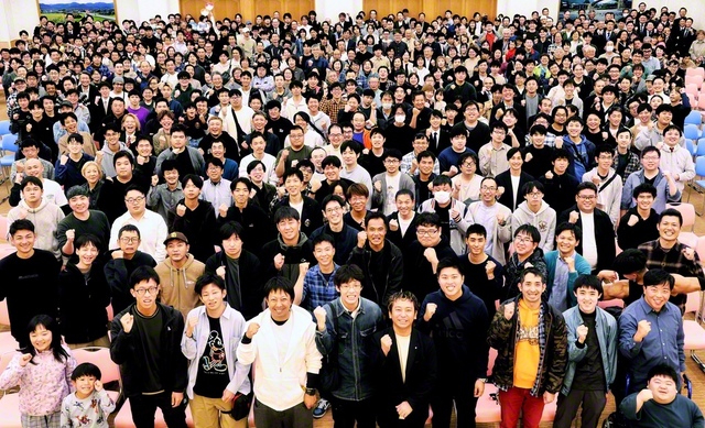 “新時代の開拓闘争”を私たちの手で！――山口開拓指導70周年の明年へ出発を切った総山口男子部の友