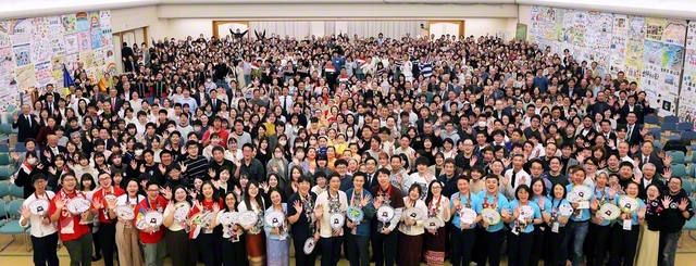 感動のSGI交流交歓会。タイ・マレーシア・シンガポールの同志と共に、世界広布へ新たな船出を開始した（11月24日）