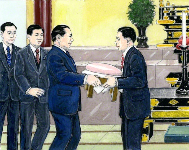 1978年1月、奈良を訪れた山本伸一が、新任の決意を述べた支部長に御宝前の鏡餅を手渡し激励する（内田健一郎画）